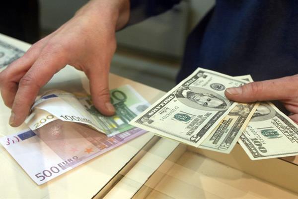  قیمت دلار و یورو در صرافی ملی سه شنبه 12 مهر 1401