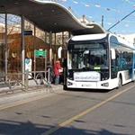  آغاز فعالیت اولین اتوبوس برقی در تهران