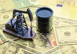 کاهش قیمت جهانی نفت 
