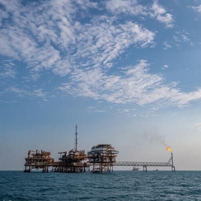 تولید روزانه نفت ایران در خلیج فارس ۱۰ هزار بشكه‌ افزایش می‌یابد