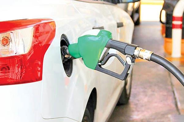 ماجرای کاهش تولید بنزین حقیقت دارد؟