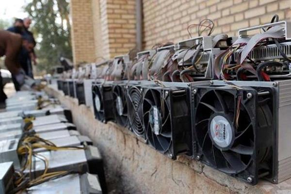 استخراج‌کنندگان غیرمجاز رمزارز، برق 3 کلان‌شهر را بلعیدند