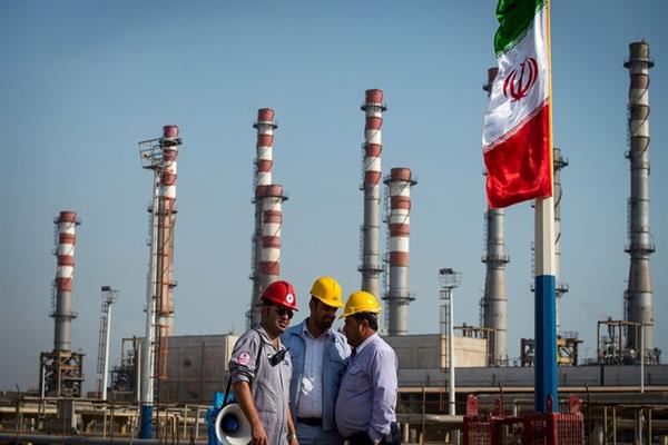 ایران با دانش اتمی نفت خود را گرانتر می‌فروشد 