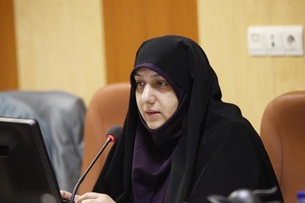تایید حقوق ۳۳ میلیون تومانی دختر دهه هشتادی عضو شورای شهر تهران