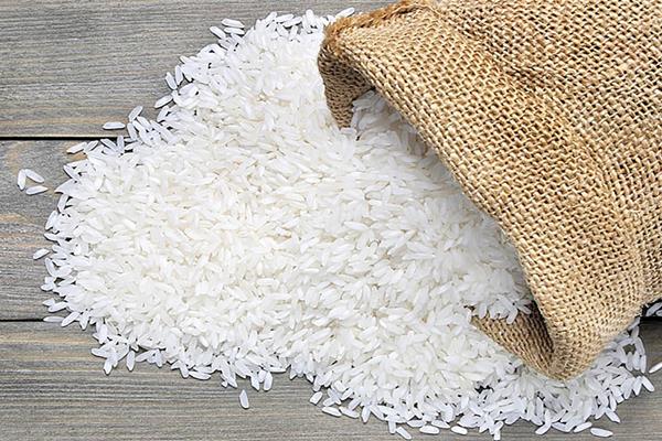 فاسد شدن برنج واقعیت ندارد/ قیمت هر کیلو برنج خارجی ۲۶ هزار تومان